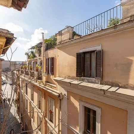Atmosphera Trastevere, Glamour In The Center Apartment *