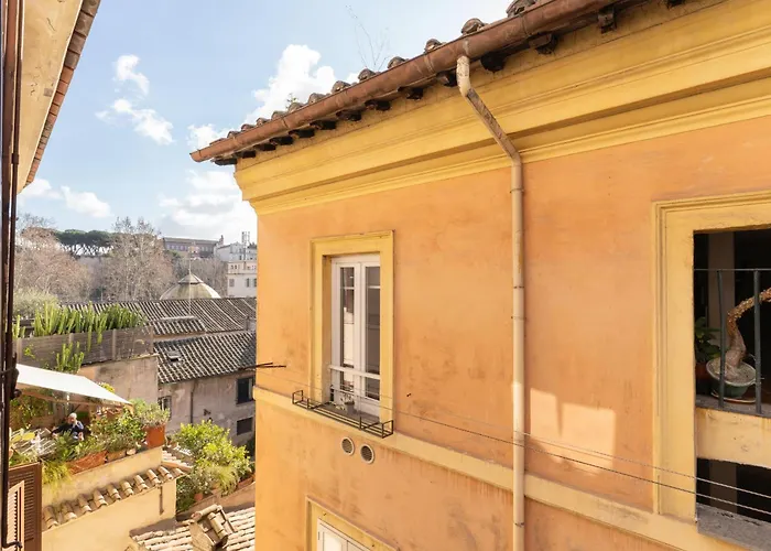 Atmosphera Trastevere, Glamour In The Center